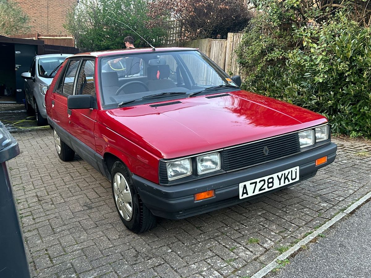 1984 Renault 11 Image 2